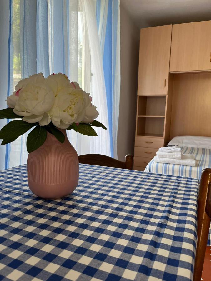 Casa Violetta Bed & Breakfast Марина ди Маса Екстериор снимка