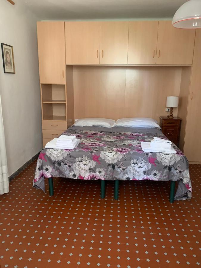 Casa Violetta Bed & Breakfast Марина ди Маса Екстериор снимка