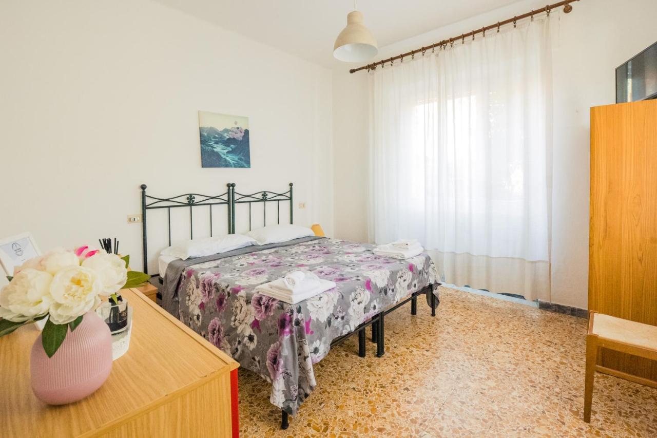 Casa Violetta Bed & Breakfast Марина ди Маса Екстериор снимка