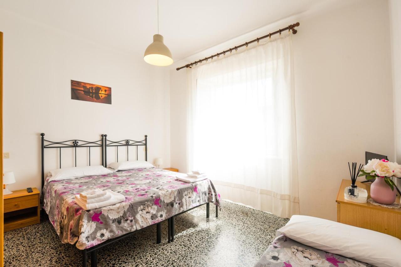 Casa Violetta Bed & Breakfast Марина ди Маса Екстериор снимка